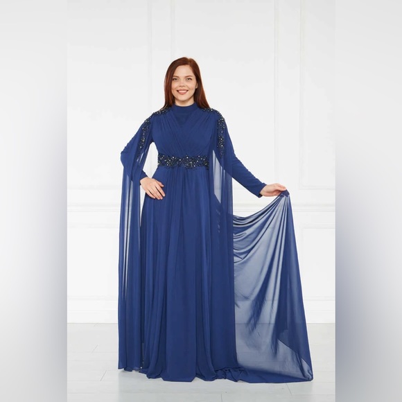 Dresses & Skirts - Moda Natty modest evening gown dress